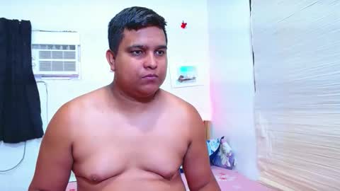 Snapshot of haroldlucky chatting on 10-25-25, 12:51 harold online show from 10-25-25, 12:51