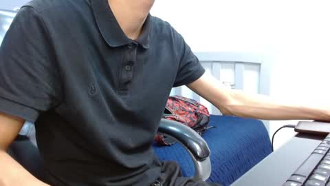 Snapshot of haroldxl chatting on 03-10-25, 12:37 IM HAROLD online show from 03-10-25, 12:37