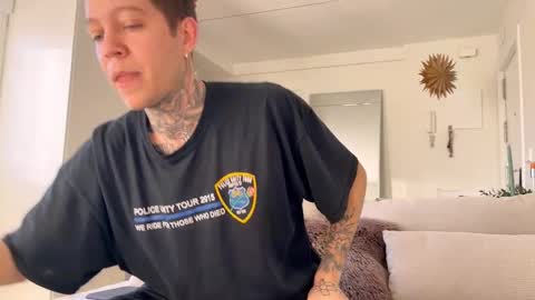 TAP HERE choise Harry tattoo on chest  Jen curls hair online show from 12-28-24, 08:48