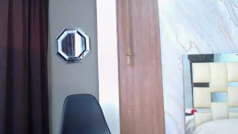 Snapshot of harry_jhonsonn chatting on 01-31-26, 09:57 Harry online show from 01-31-26, 09:57