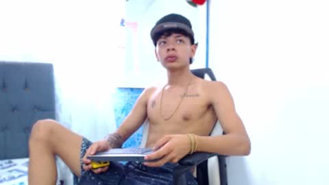 Snapshot of harry_jhonsonn chatting on 02-06-26, 07:06 Harry online show from 02-06-26, 07:06