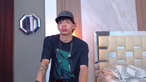 Snapshot of harry_jhonsonn chatting on 02-19-26, 10:06 Harry online show from 02-19-26, 10:06