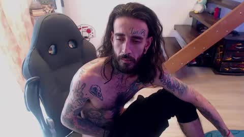 OMAR online show from 01-10-25, 03:16