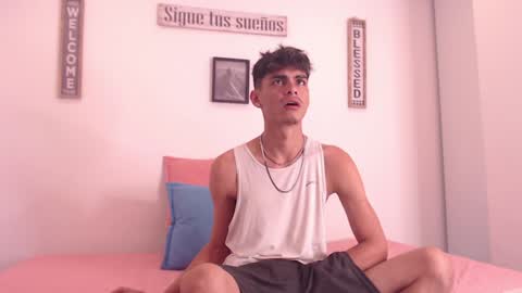 Snapshot of harrythomson1 chatting on 12-05-24, 06:10 harry thomson online show from 12-05-24, 06:10