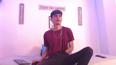 Snapshot of harrythomson1 chatting on 12-26-24, 10:09 harry thomson online show from 12-26-24, 10:09