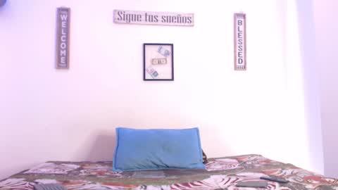 Snapshot of harrythomson1 chatting on 01-27-25, 05:48 harry thomson online show from 01-27-25, 05:48