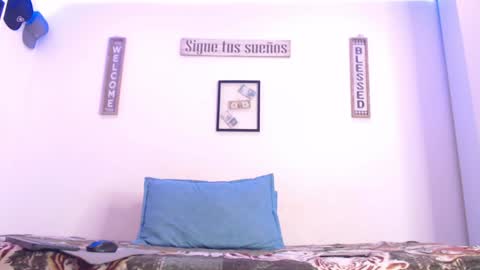 Snapshot of harrythomson1 chatting on 01-29-25, 08:51 harry thomson online show from 01-29-25, 08:51