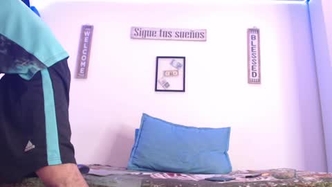 Snapshot of harrythomson1 chatting on 01-30-25, 05:19 harry thomson online show from 01-30-25, 05:19