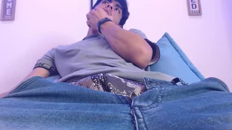 Snapshot of harrythomson1 chatting on 02-16-25, 07:26 harry thomson online show from 02-16-25, 07:26