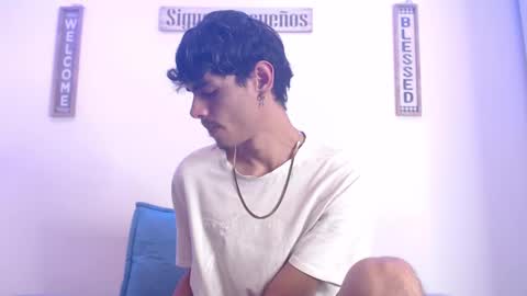 Snapshot of harrythomson1 chatting on 02-18-25, 08:16 harry thomson online show from 02-18-25, 08:16