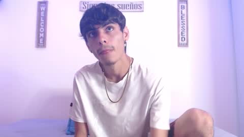 Snapshot of harrythomson1 chatting on 02-18-25, 11:22 harry thomson online show from 02-18-25, 11:22