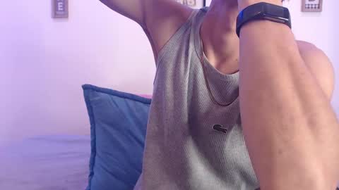 Snapshot of harrythomson1 chatting on 02-21-25, 09:02 harry thomson online show from 02-21-25, 09:02