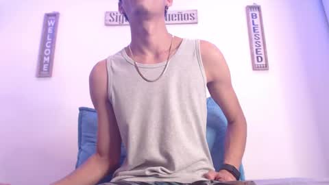 Snapshot of harrythomson1 chatting on 02-24-25, 05:54 harry thomson online show from 02-24-25, 05:54