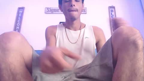 Snapshot of harrythomson1 chatting on 03-01-25, 03:10 harry thomson online show from 03-01-25, 03:10