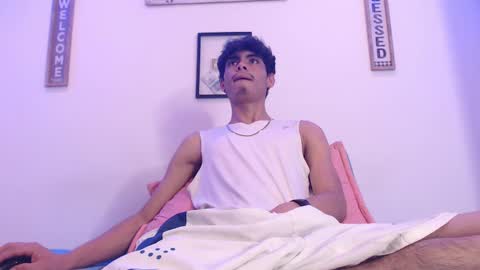 Snapshot of harrythomson1 chatting on 03-04-25, 06:26 harry thomson online show from 03-04-25, 06:26