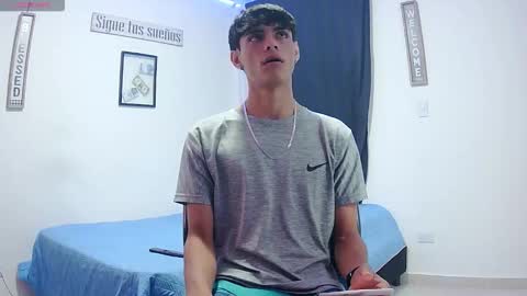 Snapshot of harrythomson1 chatting on 10-19-25, 12:22 harry thomson online show from 10-19-25, 12:22