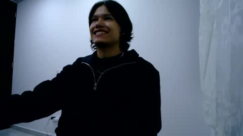 Snapshot of haru_boi chatting on 01-01-25, 01:47 Haru online show from 01-01-25, 01:47