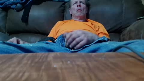 Snapshot of harveybane chatting on 03-01-25, 12:01 philatio online show from 03-01-25, 12:01