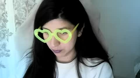 Snapshot of hasley_bbylee chatting on 10-10-25, 07:24 lady online show from 10-10-25, 07:24