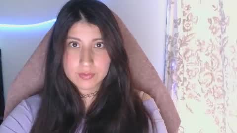 Snapshot of hasley_bbylee chatting on 12-15-25, 08:46 lady online show from 12-15-25, 08:46