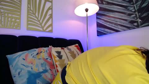 Nicole online show from 02-13-25, 04:54