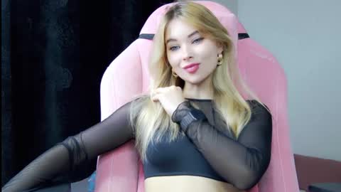 Anna online show from 10-27-25, 10:19