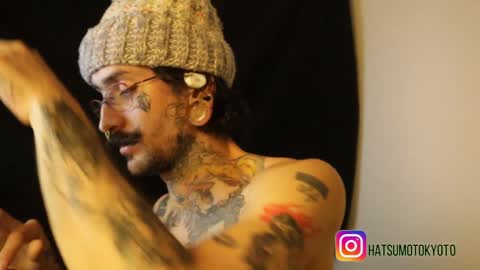 Snapshot of hatsumotokyoto chatting on 01-21-25, 01:18 More content   2   online show from 01-21-25, 01:18