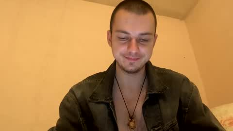 dee online show from 12-04-24, 01:25