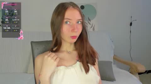 Lola online show from 11-15-25, 08:11