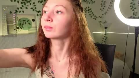 Lola online show from 12-21-25, 10:00