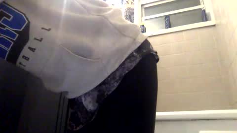 Snapshot of havingfun103 chatting on 01-17-25, 02:29 havingfun103 online show from 01-17-25, 02:29