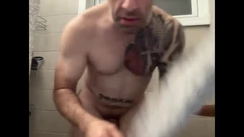 Snapshot of havingfun103 chatting on 10-10-25, 12:31 havingfun103 online show from 10-10-25, 12:31