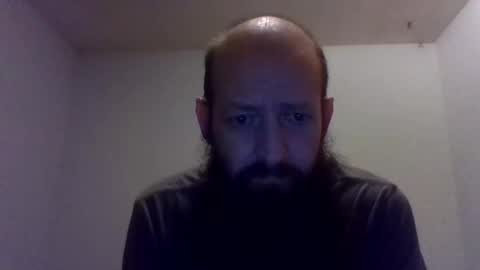 Snapshot of hawktalon007 chatting on 12-19-24, 08:23 Robert online show from 12-19-24, 08:23