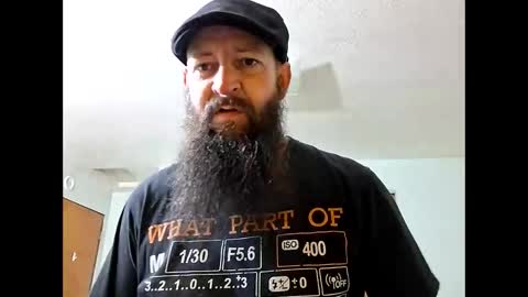 Snapshot of hawktalon007 chatting on 11-28-25, 01:52 Robert online show from 11-28-25, 01:52