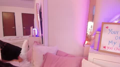 Hayami  online show from 01-27-25, 06:20