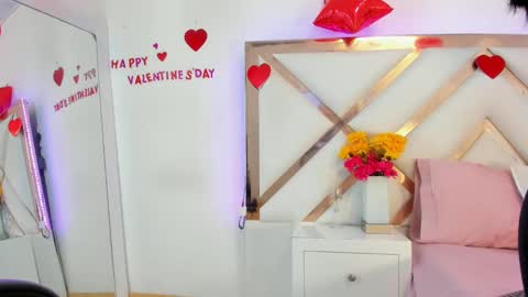 Hayami  online show from 02-25-25, 12:24