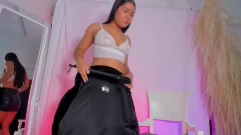 Hayami  online show from 09-30-25, 12:21