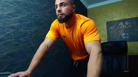 HayesWood online show from 11-08-25, 06:13