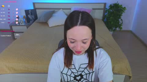 Hayle online show from 01-15-25, 05:08