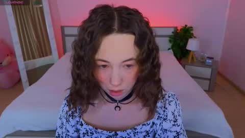 Hayle online show from 11-25-25, 02:33