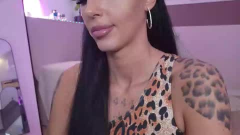 Hayley online show from 02-10-26, 10:36