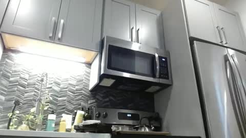 Snapshot of hazel_skye chatting on 12-28-24, 12:57 Hazel online show from 12-28-24, 12:57