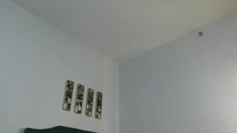 Snapshot of hazel_skye chatting on 12-30-24, 11:49 Hazel online show from 12-30-24, 11:49