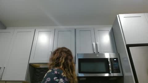 Snapshot of hazel_skye chatting on 02-22-25, 12:05 Hazel online show from 02-22-25, 12:05