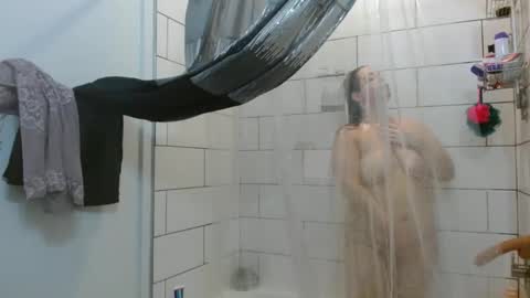 Snapshot of hazel_skye chatting on 02-24-25, 06:36 Hazel online show from 02-24-25, 06:36