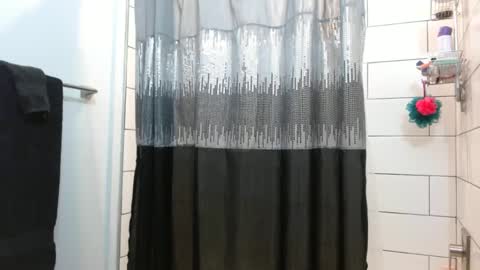 Snapshot of hazel_skye chatting on 03-03-25, 04:24 Hazel online show from 03-03-25, 04:24