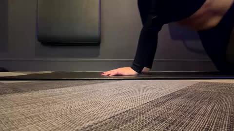 Hazel online show from 10-29-25, 02:08