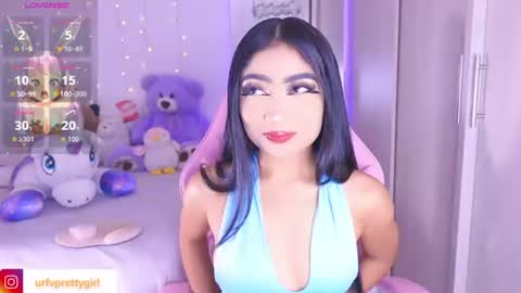 Snapshot of hazelbabee_ chatting on 07-08-26, 08:19 Lynn online show from 07-08-26, 08:19