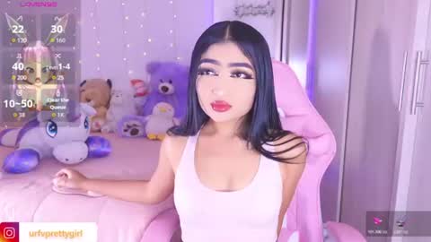 Snapshot of hazelbabee_ chatting on 07-23-26, 07:39 Lynn online show from 07-23-26, 07:39