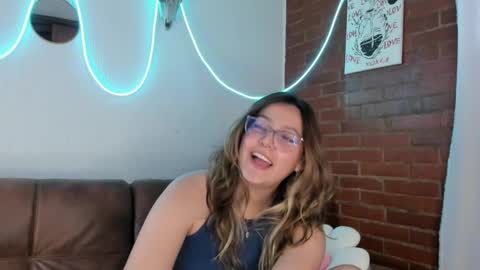 Hazel Brown online show from 02-25-25, 04:10